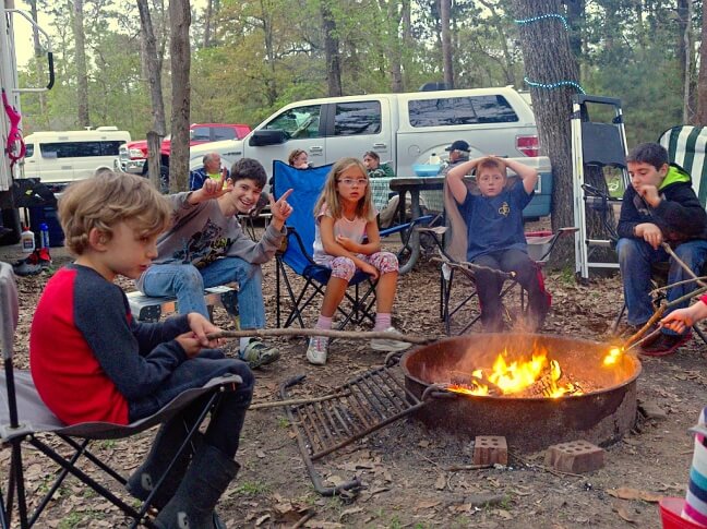 kids campfire